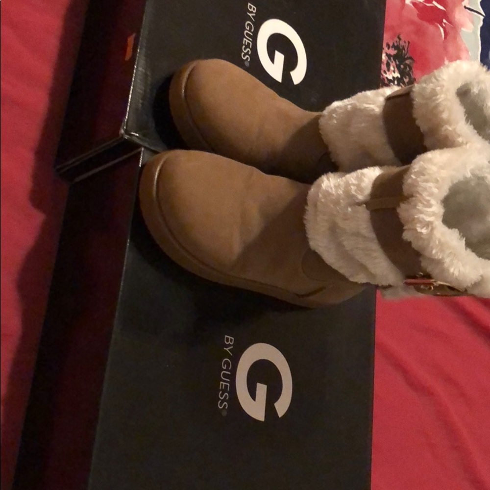 Guess winter boots